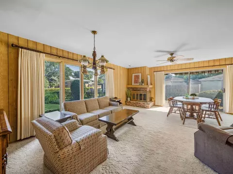 Living - 2531 William Ave, Glenview, IL 60025 photo 5 of 7