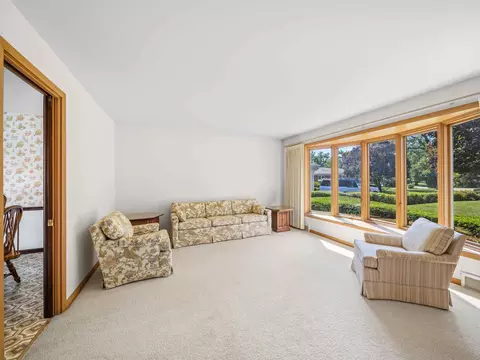 Living - 2531 William Ave, Glenview, IL 60025 photo 1 of 7
