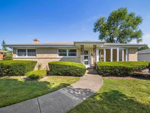 2531 William Ave, Glenview, IL 60025