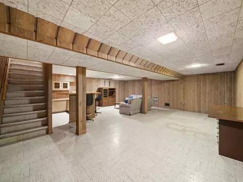 Living - 2531 William Ave, Glenview, IL 60025 photo 7 of 7