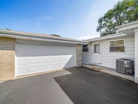 Other - 2531 William Ave, Glenview, IL 60025 photo 1 of 5