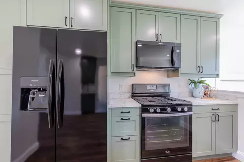 Kitchen - 309 E Van Buren St, Ohio, IL 61349 photo 3 of 4