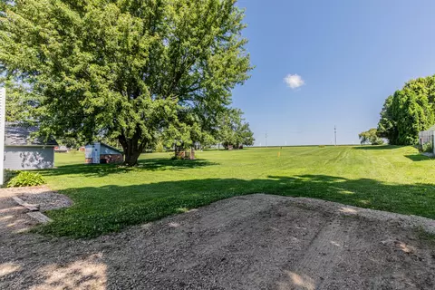 Exterior - 309 E Van Buren St, Ohio, IL 61349 photo 2 of 3