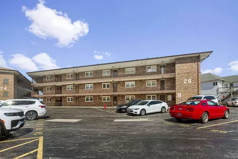 26 N Pistakee Lake Rd #3E, Fox Lake, IL 60020