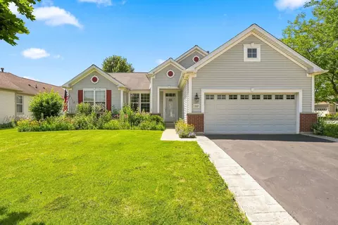 12655 Horseshoe Trl, Huntley, IL 60142