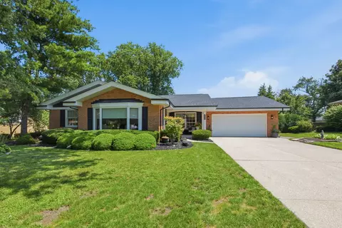 12119 S Flambeau Dr, Palos Heights, IL 60463