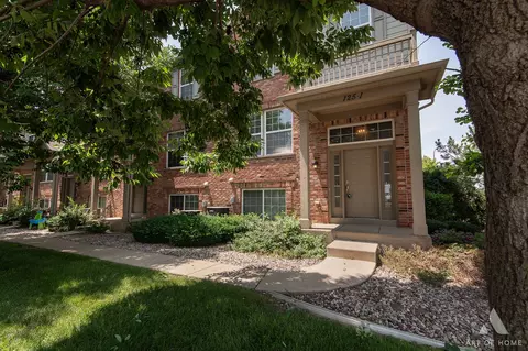 125 Bristol Ln #1, Wood Dale, IL 60191