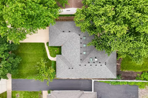 View/Area - 1021 E Hawthorne Blvd, Wheaton, IL 60187 photo 5 of 9