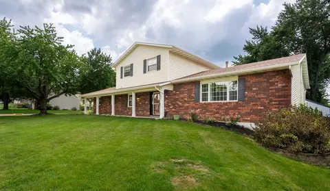 Exterior - 406 S 8th St, Eldridge, IA 52748 photo 2 of 9