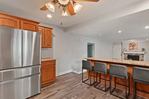Kitchen - 406 S 8th St, Eldridge, IA 52748 photo 3 of 3