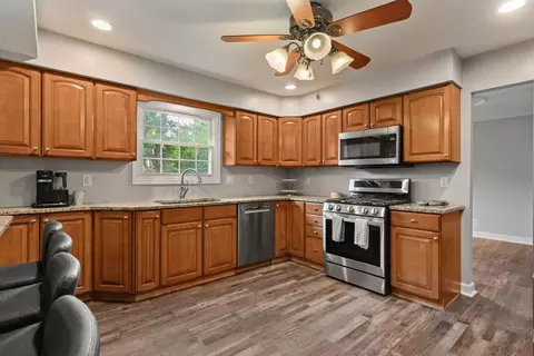 Kitchen - 406 S 8th St, Eldridge, IA 52748 photo 2 of 3