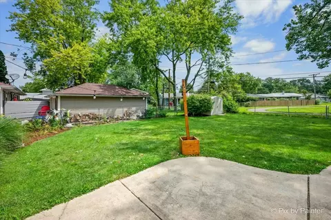 Exterior - 763 Westgate Dr, Aurora, IL 60506 photo 2 of 4