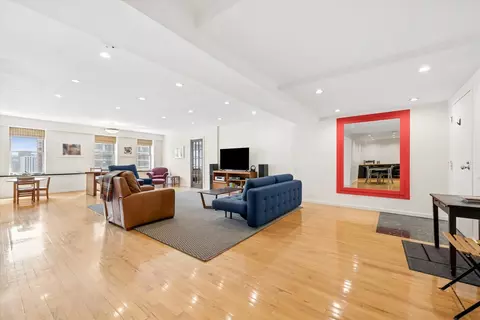 Living - 40 E 9th St #1616, Chicago, IL 60605 photo 1 of 5