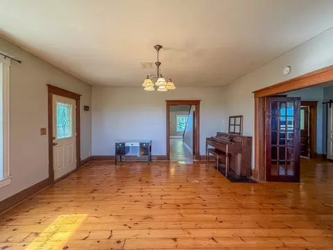 Living - 23 E 1500 North Rd, Cisco, IL 61830 photo 4 of 10