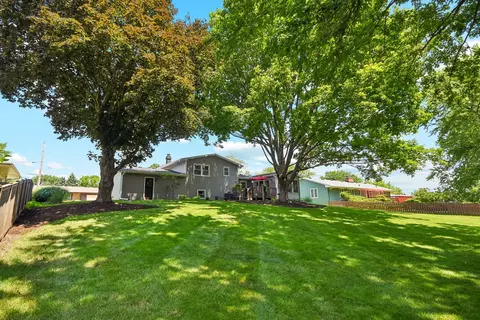 213 E Willow St, Elburn, IL 60119 photo 32