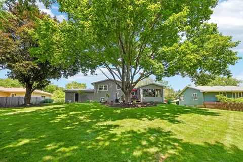 213 E Willow St, Elburn, IL 60119 photo 34