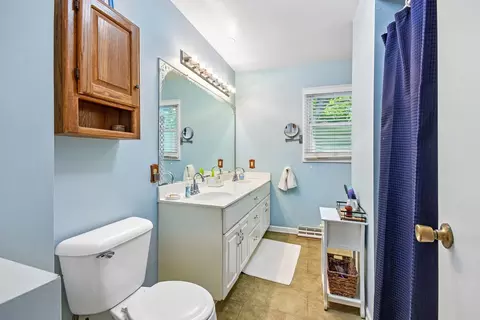 213 E Willow St, Elburn, IL 60119 photo 22