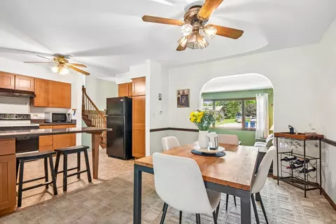 213 E Willow St, Elburn, IL 60119 photo 12