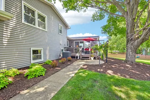 213 E Willow St, Elburn, IL 60119 photo 27