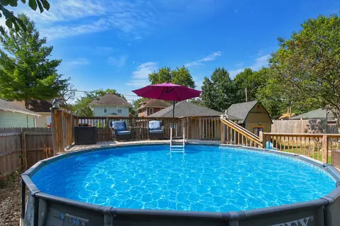 Exterior - 633 Lillie St, Elgin, IL 60120 photo 5 of 5