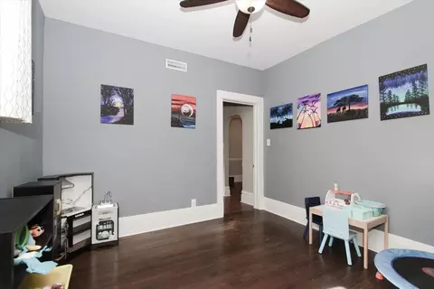 Entry Way - 633 Lillie St, Elgin, IL 60120 photo 3 of 3