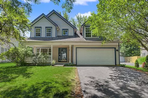 3076 Hampshire Ln, Waukegan, IL 60087