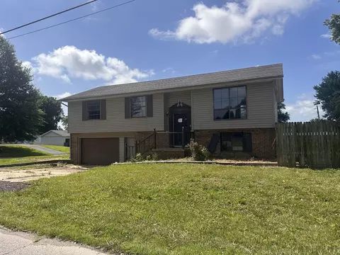 3301 Central Ave, Mount Vernon, IL 62864 photo 2