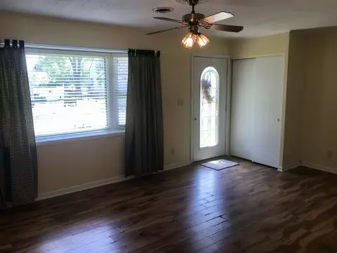 1714 Pike St, Peru, IL 61354 photo 5