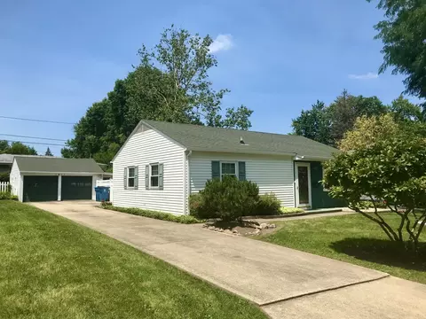 1714 Pike St, Peru, IL 61354 photo 2
