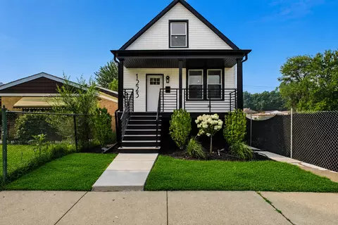 1223 W 112th St, Chicago, IL 60643