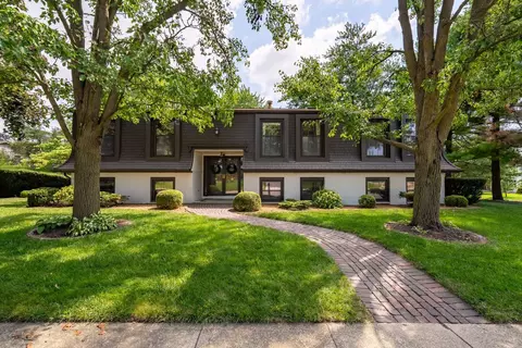 1023 Barton Dr, Normal, IL 61761 photo 5