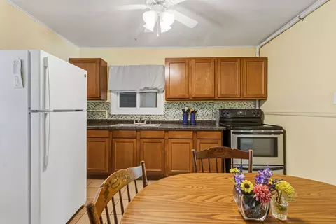 Kitchen - 1406 Glendale Dr, Champaign, IL 61821 photo 1 of 2