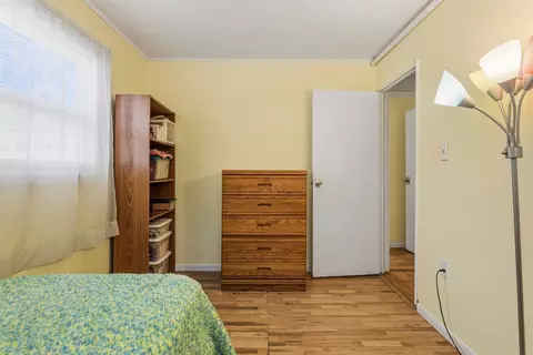 Bedroom - 1406 Glendale Dr, Champaign, IL 61821 photo 2 of 4