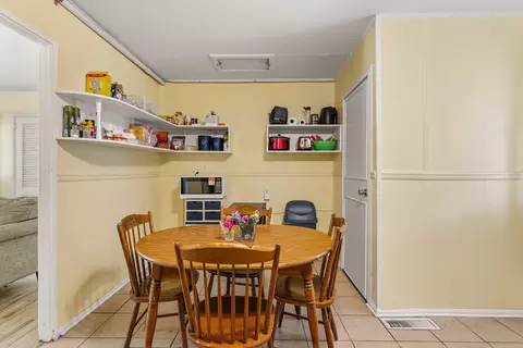 Dining - 1406 Glendale Dr, Champaign, IL 61821 photo 1 of 1