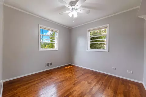 Bedroom - 8708 44th Pl, Lyons, IL 60534 photo 1 of 4