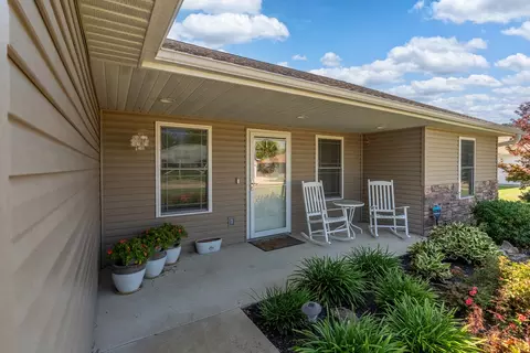 1404 Dew Drop Dr, Marion, IL 62959 photo 4