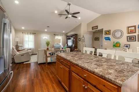 1404 Dew Drop Dr, Marion, IL 62959 photo 14