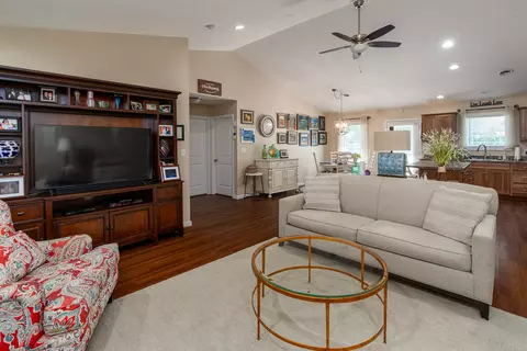 1404 Dew Drop Dr, Marion, IL 62959 photo 5