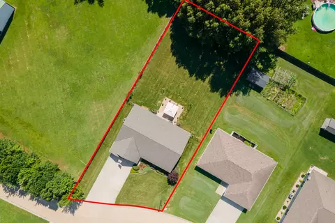 1404 Dew Drop Dr, Marion, IL 62959 photo 35