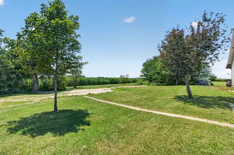 Exterior - 1334 S 16000w Rd, Reddick, IL 60961 photo 16 of 17