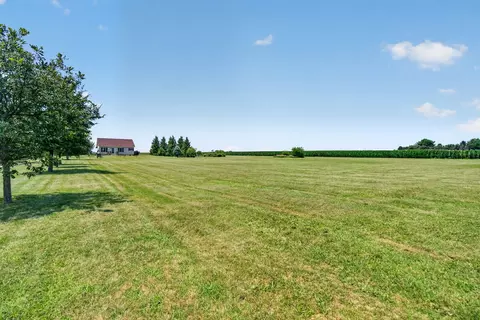 Exterior - 1334 S 16000w Rd, Reddick, IL 60961 photo 12 of 17