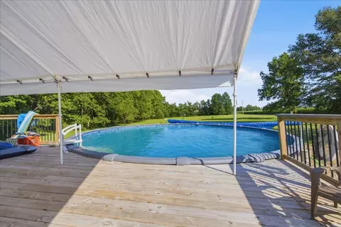 Exterior - 7302 Old Peoria Rd, Danvers, IL 61732 photo 9 of 10