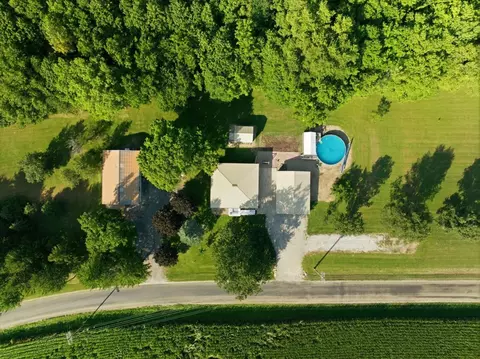 View/Area - 7302 Old Peoria Rd, Danvers, IL 61732 photo 1 of 4