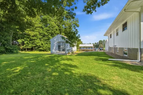 Exterior - 7302 Old Peoria Rd, Danvers, IL 61732 photo 10 of 10