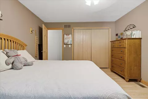 Bedroom - 7302 Old Peoria Rd, Danvers, IL 61732 photo 3 of 5