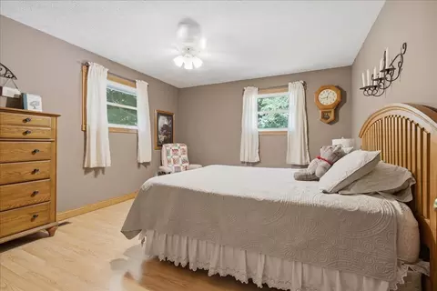 Bedroom - 7302 Old Peoria Rd, Danvers, IL 61732 photo 2 of 5
