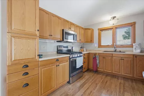 Kitchen - 7302 Old Peoria Rd, Danvers, IL 61732 photo 2 of 4