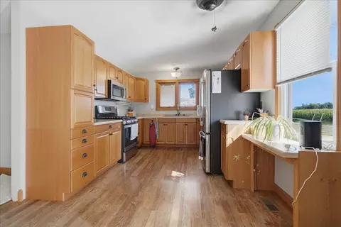Kitchen - 7302 Old Peoria Rd, Danvers, IL 61732 photo 1 of 4