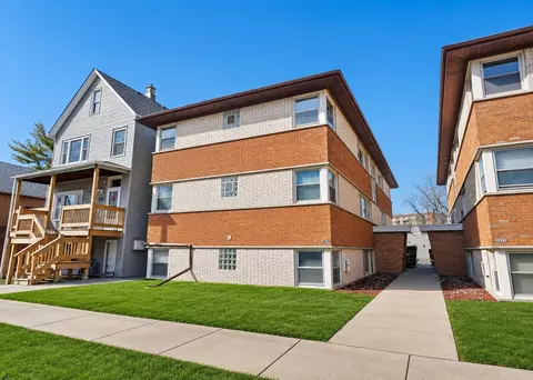 839 Lathrop Ave #1E, Forest Park, IL 60130