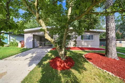 Exterior - 461 Tomahawk St, Park Forest, IL 60466 photo 2 of 5